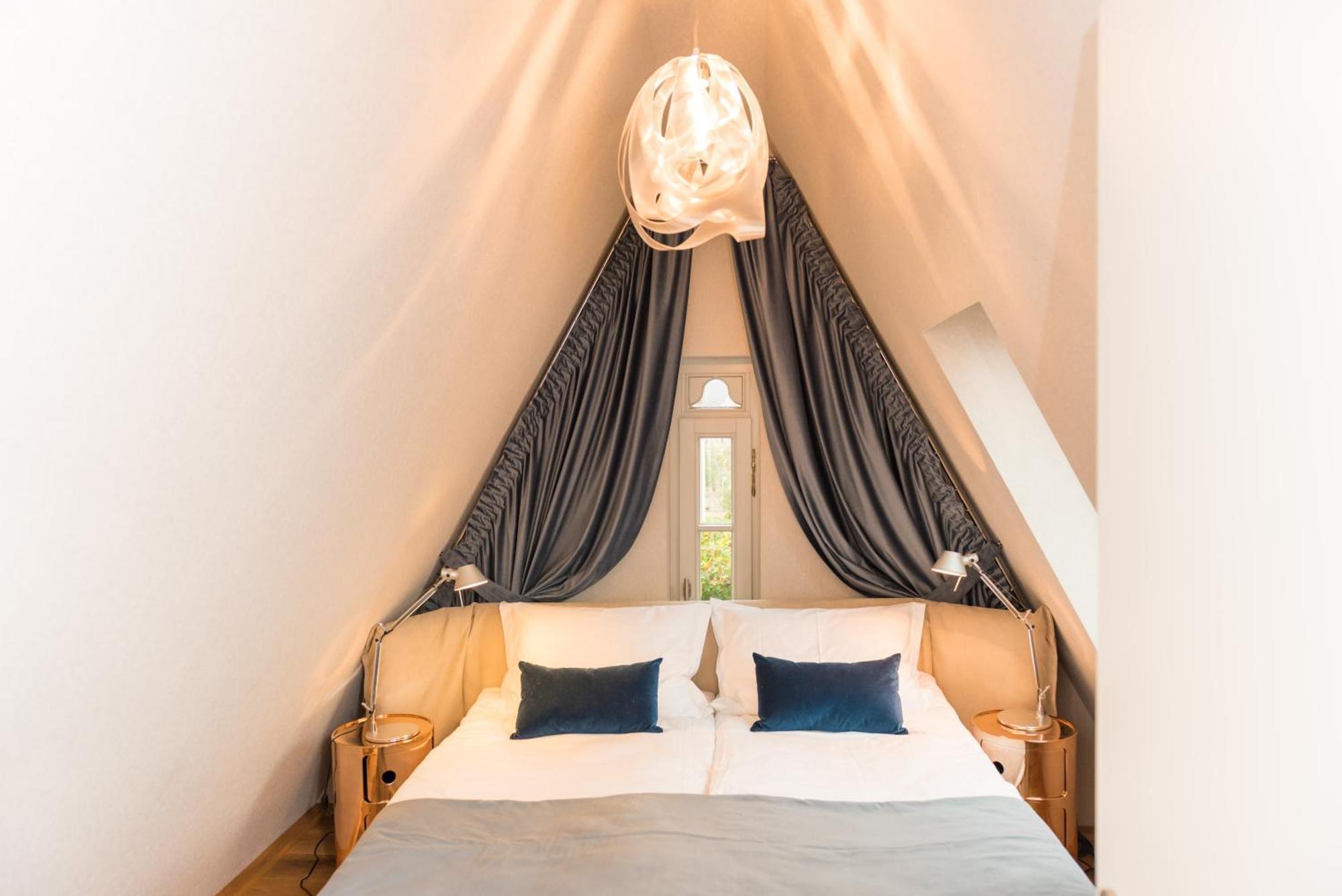 Apartmenthaus Am Dom Mit Parkplatz Цвиккау Экстерьер фото